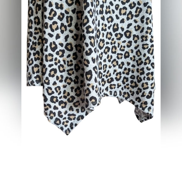 Green Envelope Los Angeles Leopard Print Tunic Top 1X - Picture 6 of 8